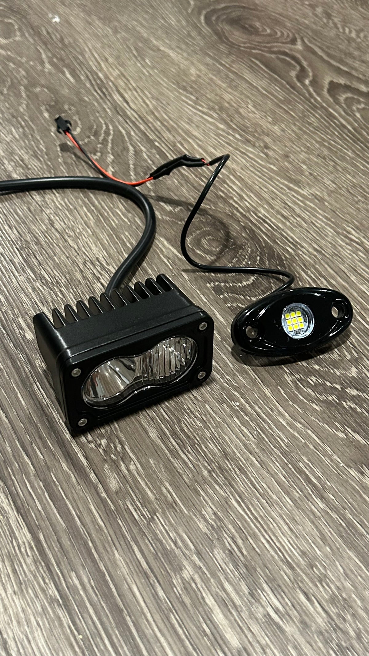 Plug and play light combo for ridstars comes with Baja and plug and play rock light